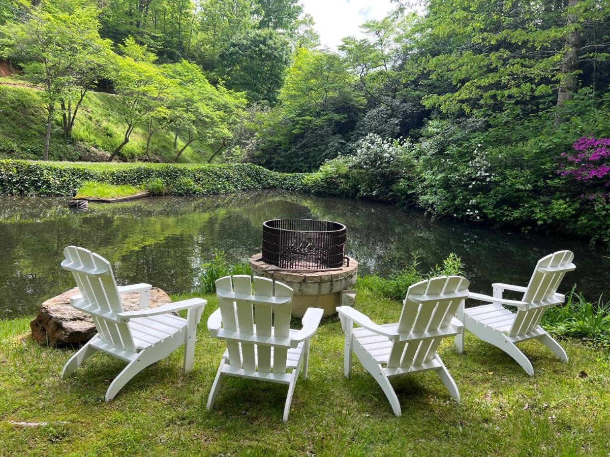 Outland Chalet & Suites Great Smoky Mountains Whittier エクステリア 写真
