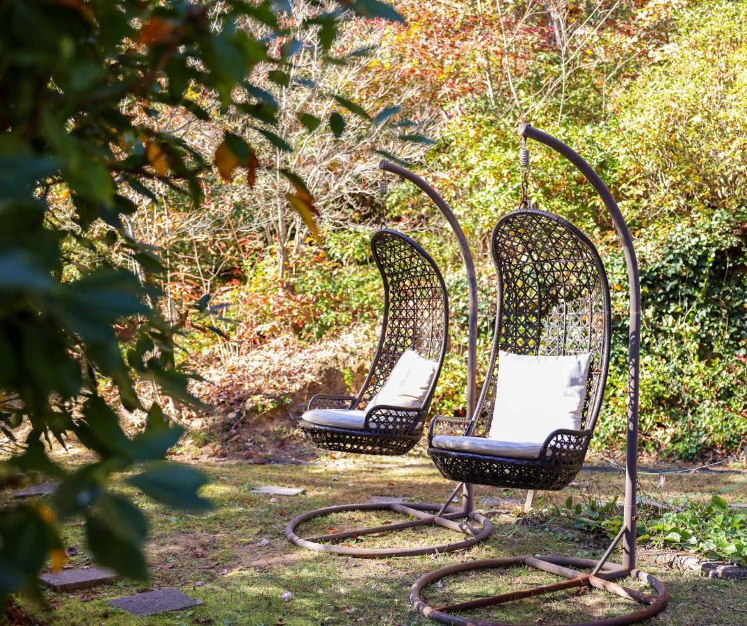 Outland Chalet & Suites Great Smoky Mountains Whittier エクステリア 写真