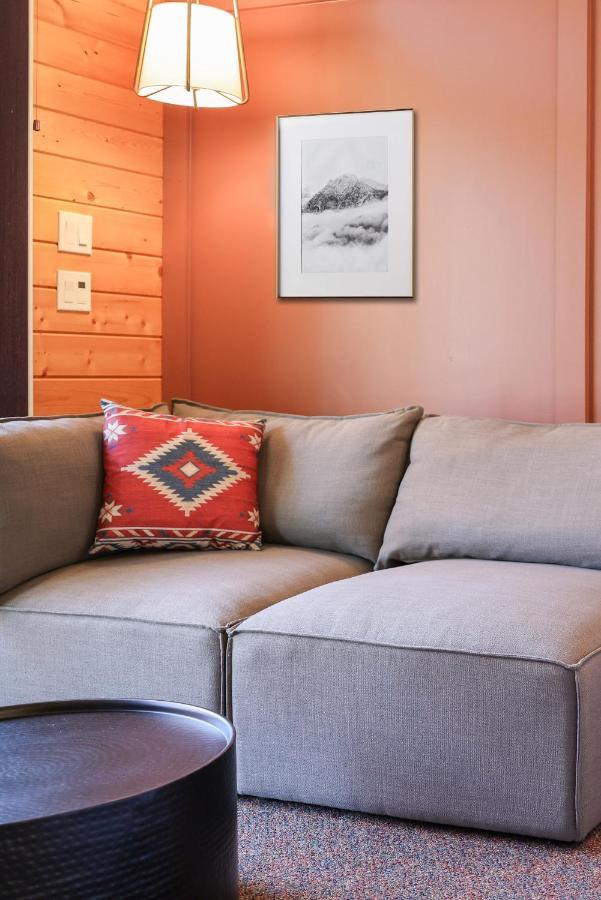 Outland Chalet & Suites Great Smoky Mountains Whittier エクステリア 写真
