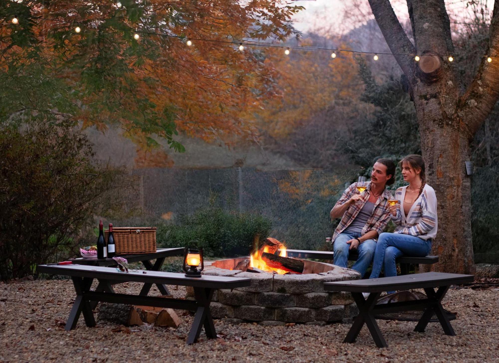 Outland Chalet & Suites Great Smoky Mountains Whittier エクステリア 写真